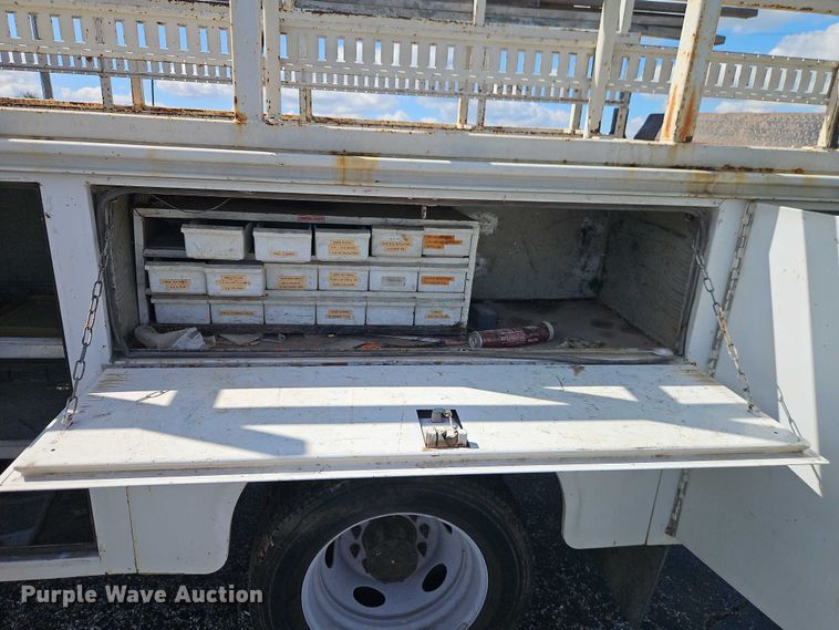 image for item EO4688 2008 Ford F550 Super Duty utility / service truck