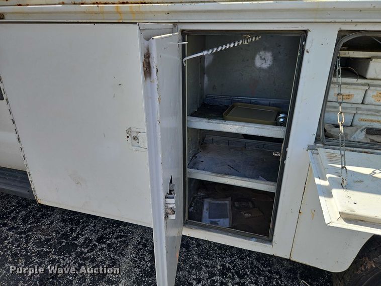 image for item EO4688 2008 Ford F550 Super Duty utility / service truck