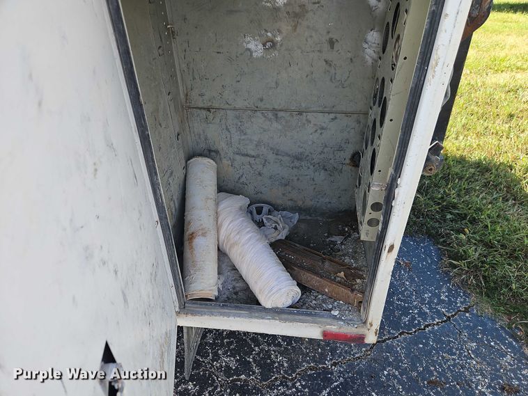 image for item EO4688 2008 Ford F550 Super Duty utility / service truck