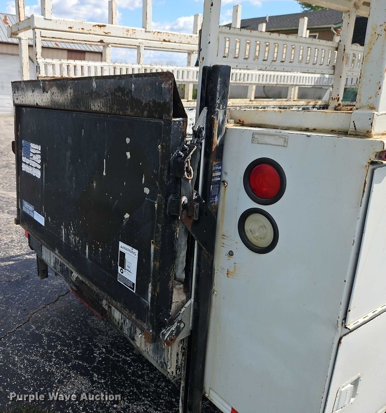 image for item EO4688 2008 Ford F550 Super Duty utility / service truck