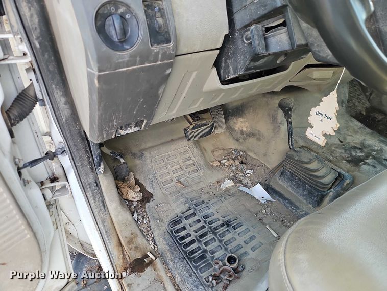image for item EO4688 2008 Ford F550 Super Duty utility / service truck