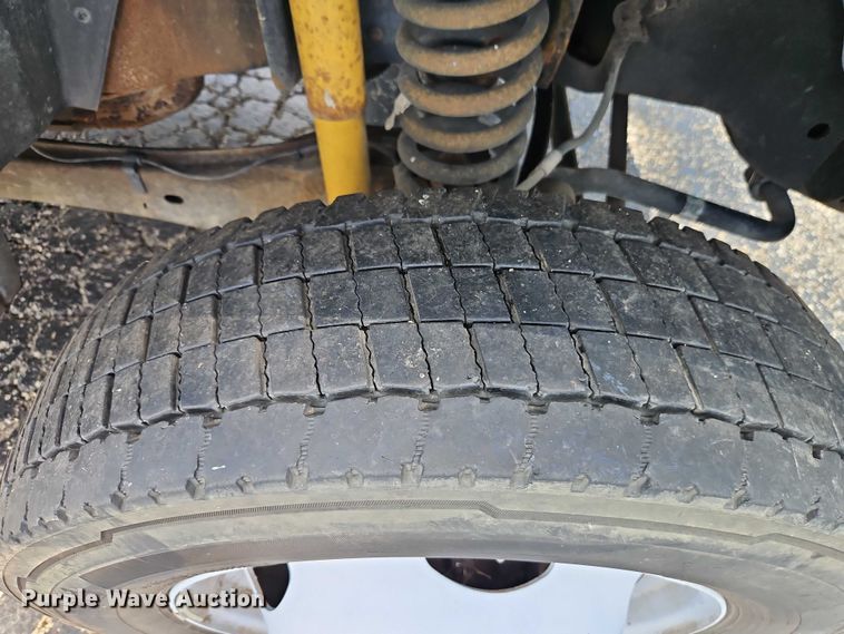 image for item EO4688 2008 Ford F550 Super Duty utility / service truck