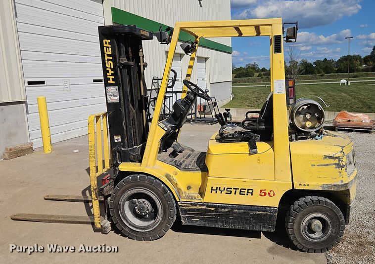 image for item EO4689 Hyster H50XM forklift