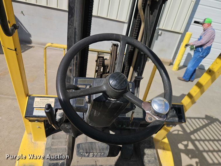 image for item EO4689 Hyster H50XM forklift