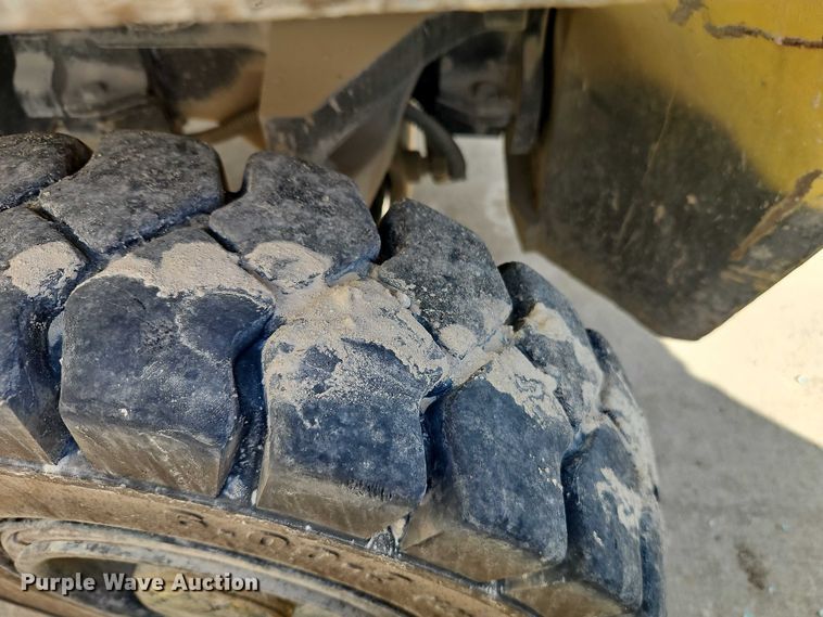 image for item EO4689 Hyster H50XM forklift