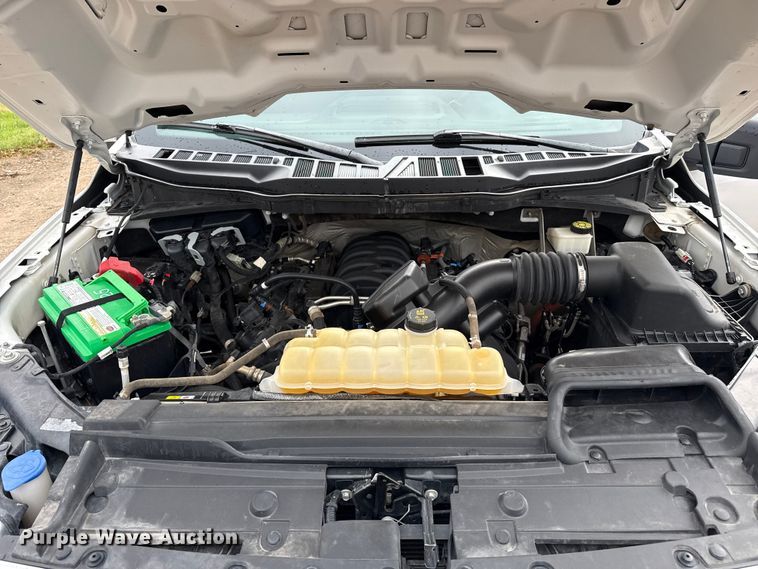 image for item EP0646 2021 Ford F150 SuperCrew pickup truck