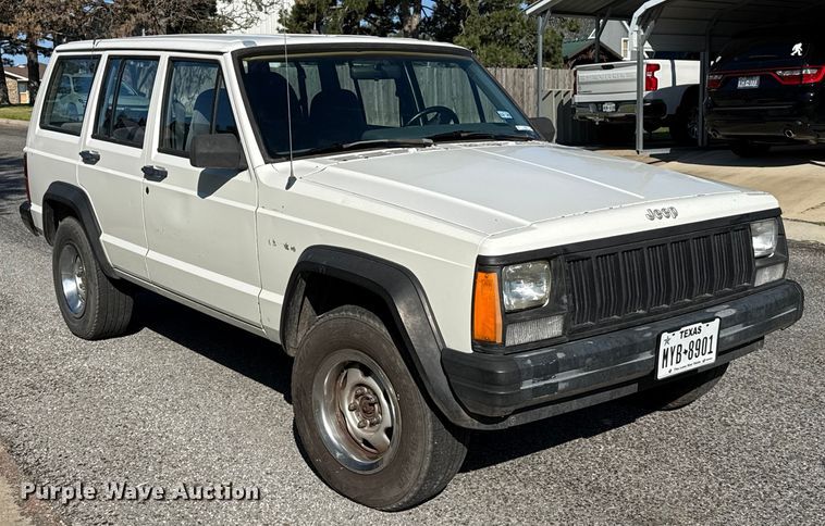 image for item EP0681 1996 Jeep Cherokee SUV