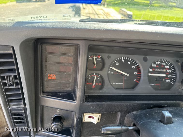 image for item EP0681 1996 Jeep Cherokee SUV