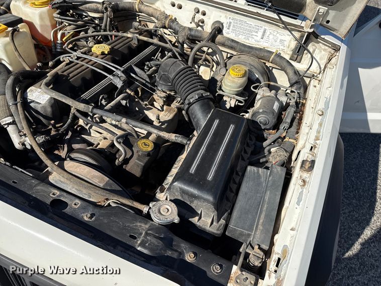 image for item EP0681 1996 Jeep Cherokee SUV