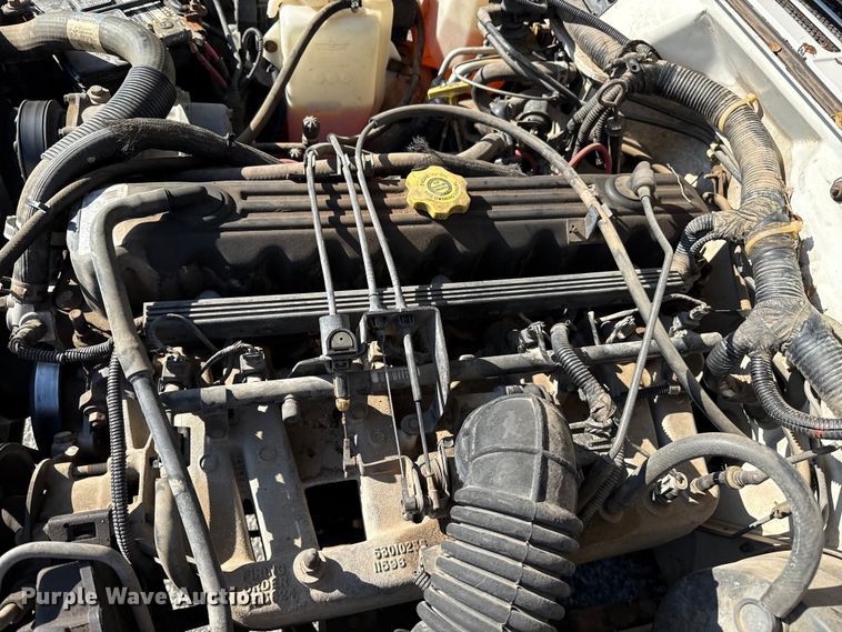 image for item EP0681 1996 Jeep Cherokee SUV