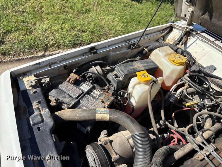 image for item EP0681 1996 Jeep Cherokee SUV