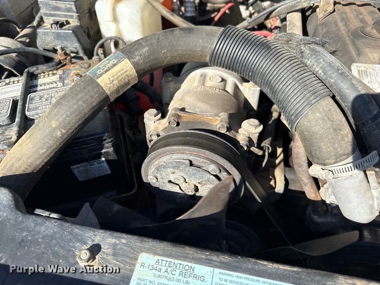 image for item EP0681 1996 Jeep Cherokee SUV