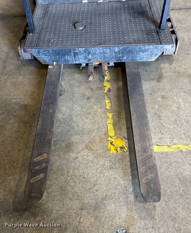 image for item ER0093 2013 Crown SP3505-30 order picker