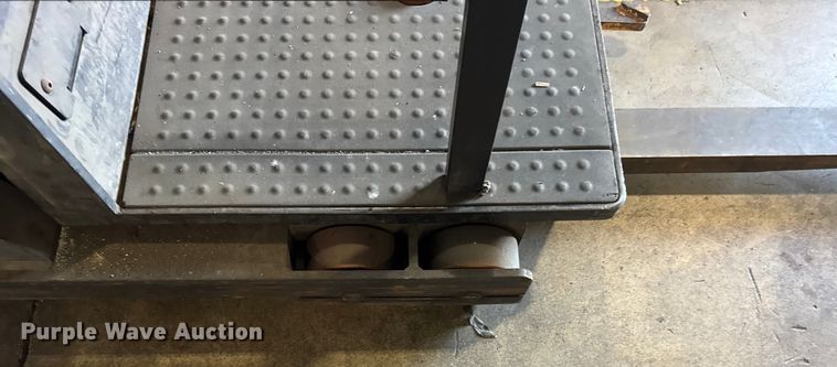 image for item ER0093 2013 Crown SP3505-30 order picker