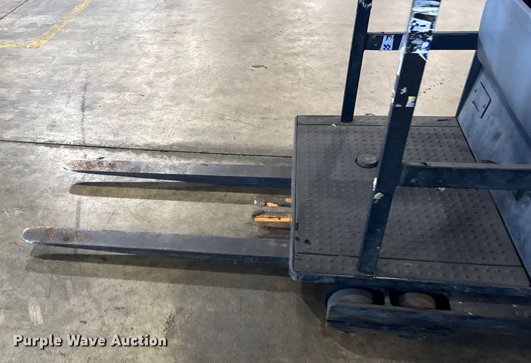 image for item ER0094 2013 Crown SP3505-30 order picker