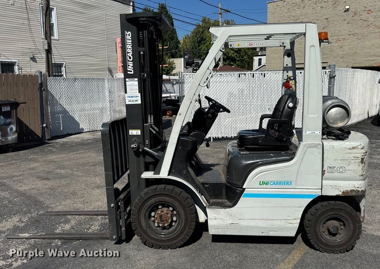 image for item ER0096 2017 UniCarriers PF50 forklift