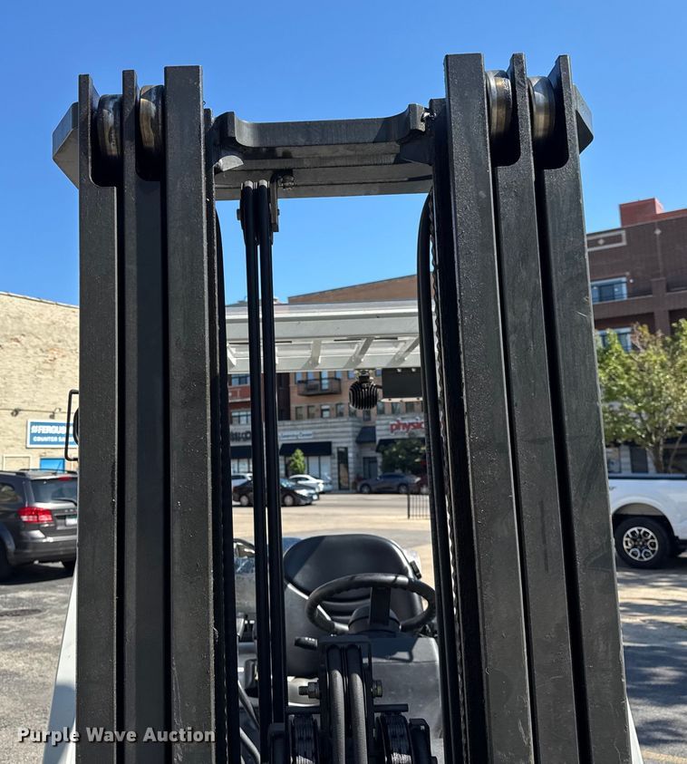 image for item ER0096 2017 UniCarriers PF50 forklift