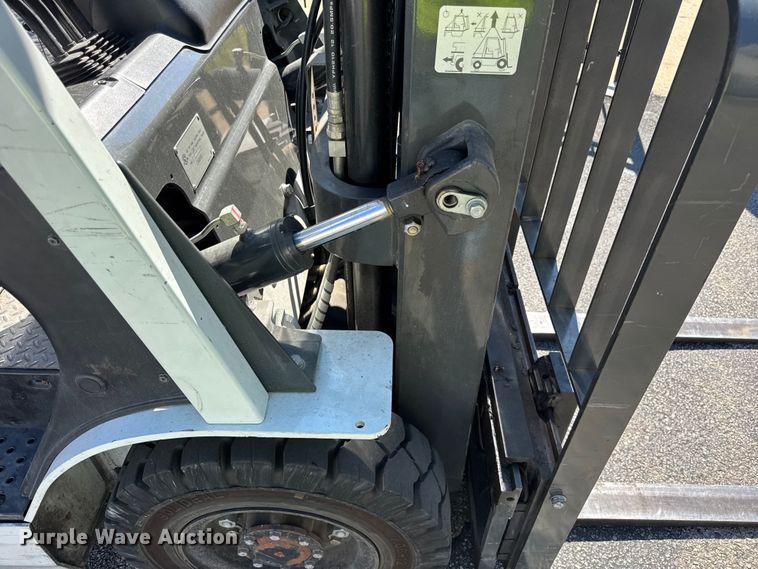 image for item ER0096 2017 UniCarriers PF50 forklift