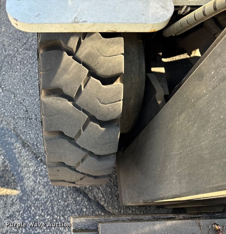 image for item ER0096 2017 UniCarriers PF50 forklift