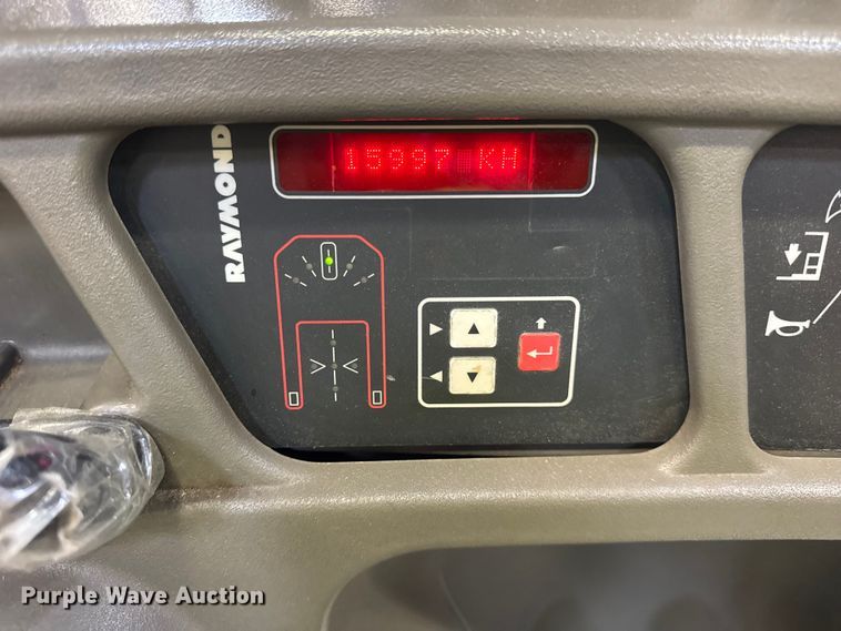 image for item ER0097 2017 Raymond 5400 order picker