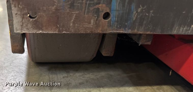 image for item ER0097 2017 Raymond 5400 order picker