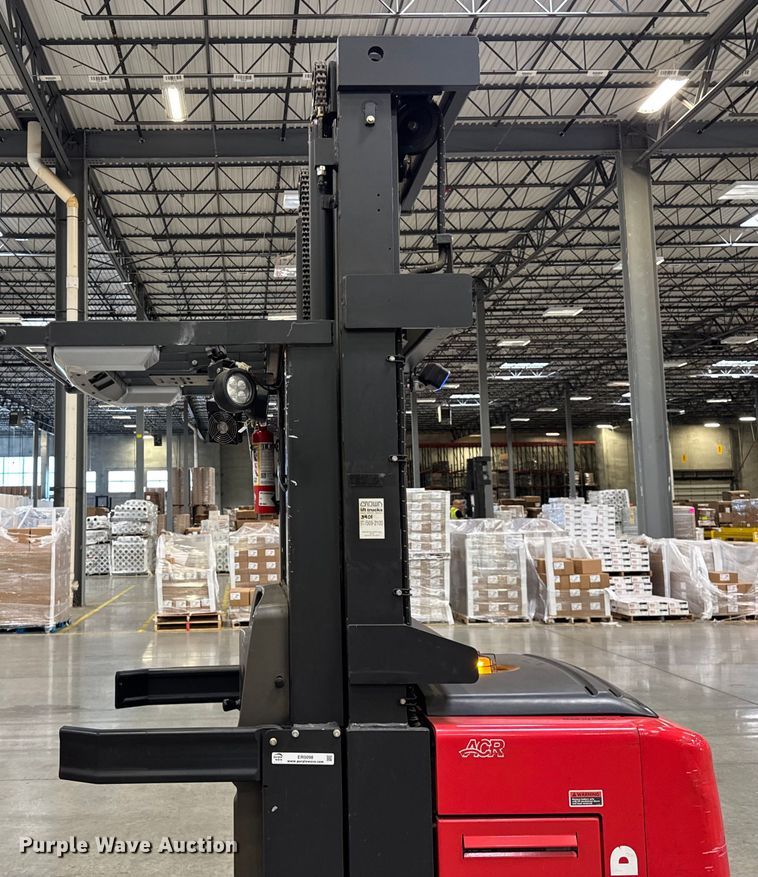 image for item ER0098 2017 Raymond 5400 order picker