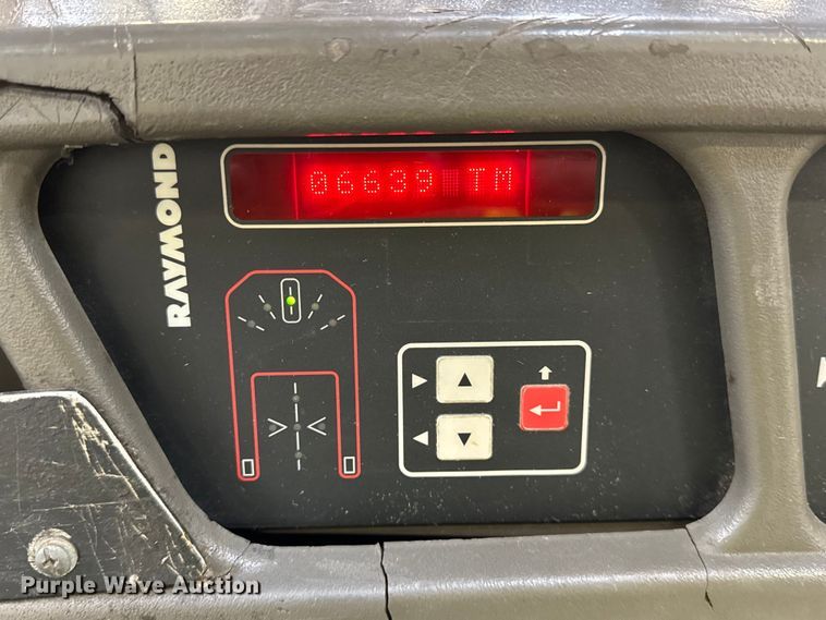 image for item ER0098 2017 Raymond 5400 order picker