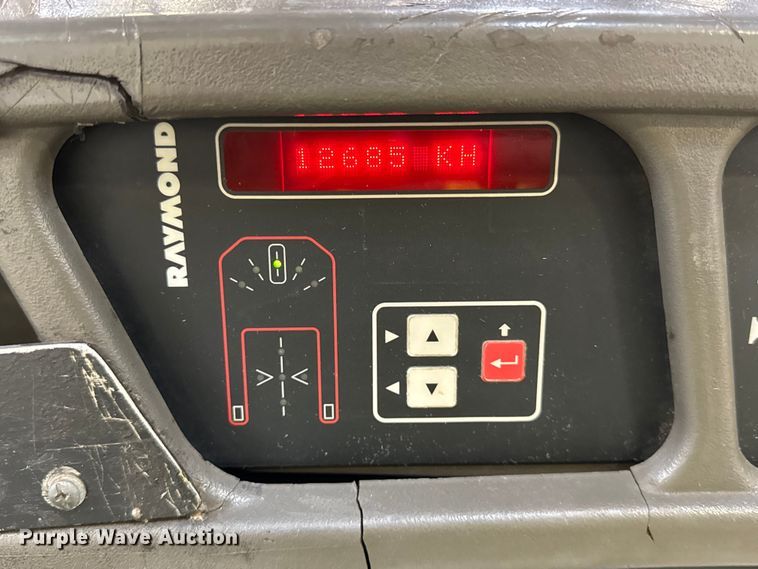 image for item ER0098 2017 Raymond 5400 order picker