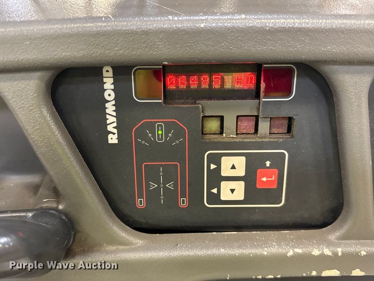 image for item ER0099 2016 Raymond 5600 order picker