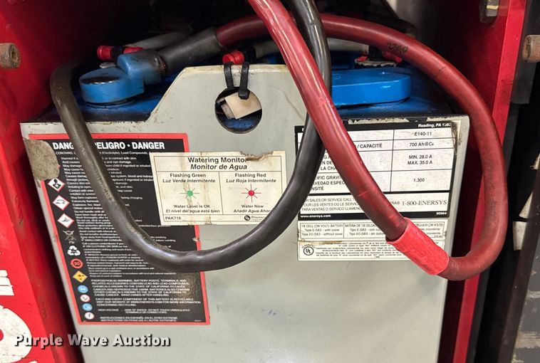 image for item ER0099 2016 Raymond 5600 order picker