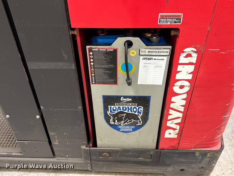 image for item ER0099 2016 Raymond 5600 order picker