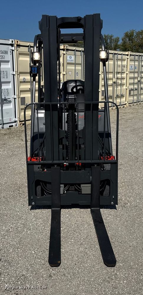 MONTACARGAS 2023 LINDE HT25CT