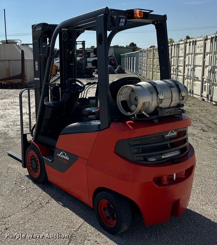 image for item ER0104 2023 Linde HT25CT forklift