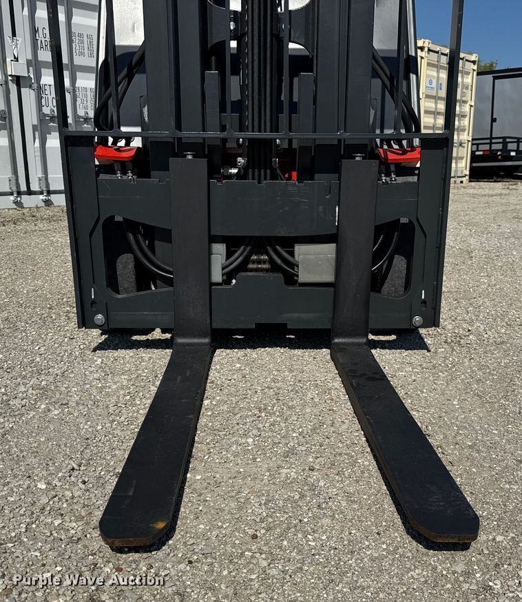 image for item ER0104 2023 Linde HT25CT forklift