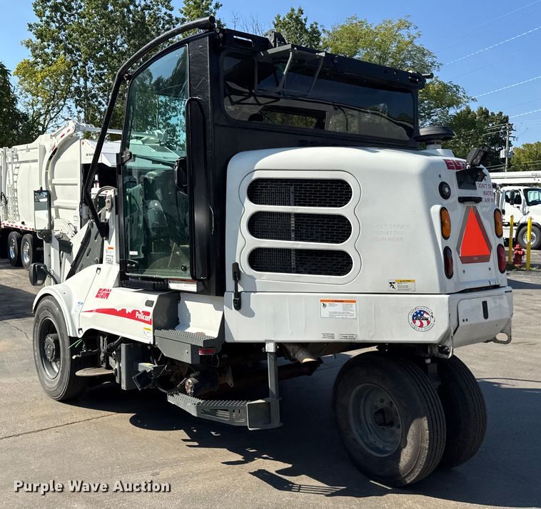 image for item ER0106 2013 Elgin Pelican Series NP street sweeper