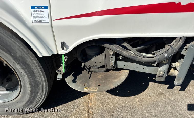 image for item ER0106 2013 Elgin Pelican Series NP street sweeper