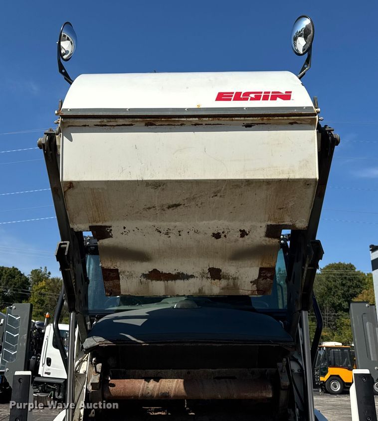 image for item ER0106 2013 Elgin Pelican Series NP street sweeper