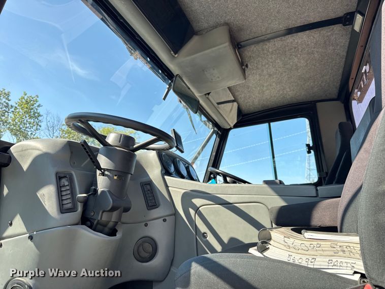 image for item ER0106 2013 Elgin Pelican Series NP street sweeper