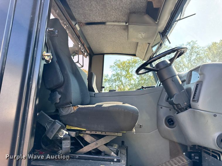 image for item ER0106 2013 Elgin Pelican Series NP street sweeper