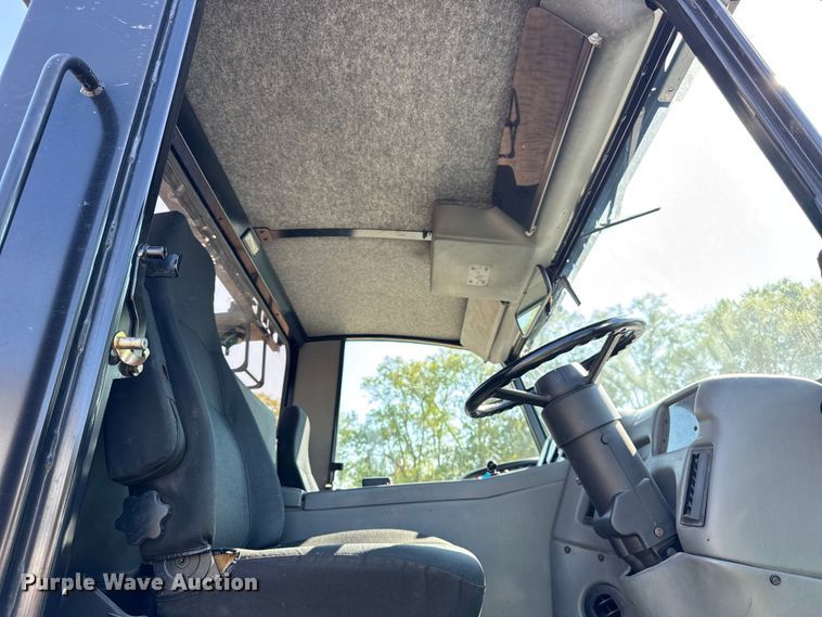 image for item ER0106 2013 Elgin Pelican Series NP street sweeper