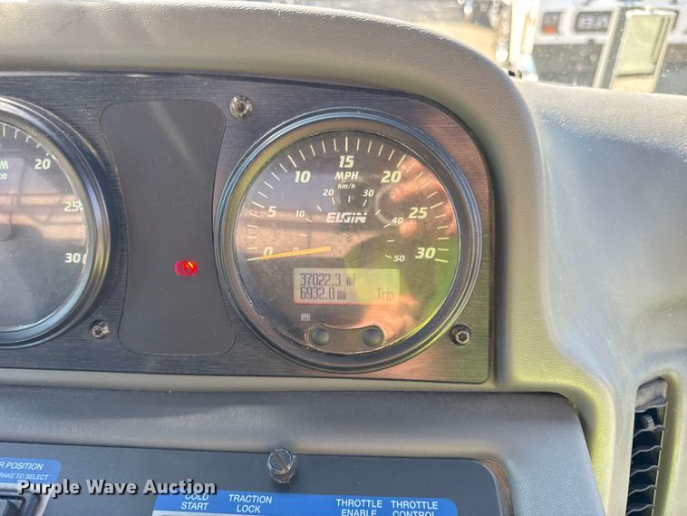 image for item ER0106 2013 Elgin Pelican Series NP street sweeper