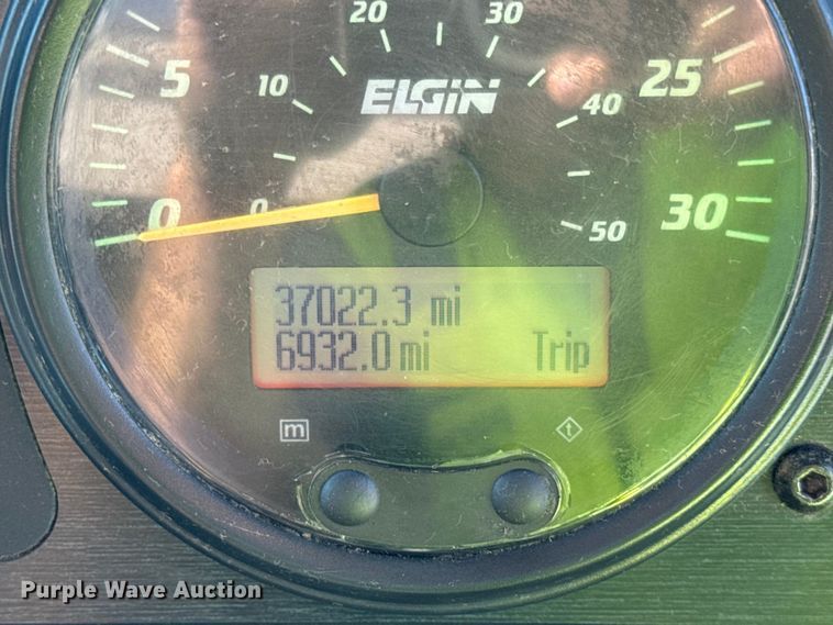 image for item ER0106 2013 Elgin Pelican Series NP street sweeper