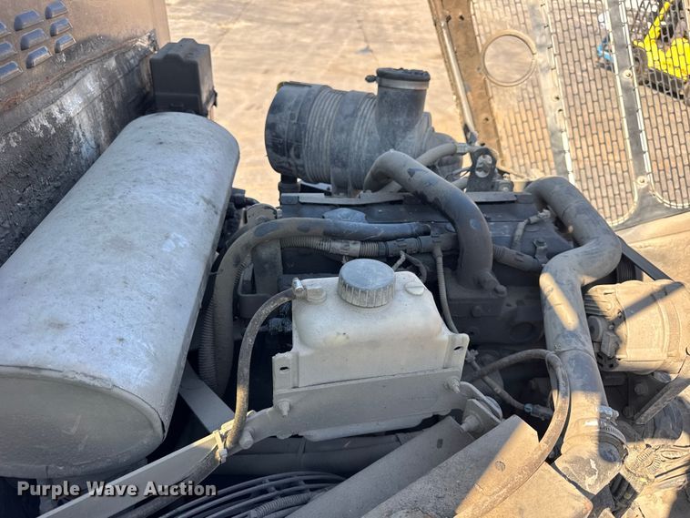 image for item ER0106 2013 Elgin Pelican Series NP street sweeper