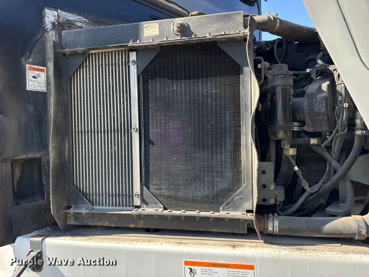 image for item ER0106 2013 Elgin Pelican Series NP street sweeper