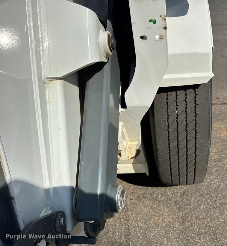 image for item ER0106 2013 Elgin Pelican Series NP street sweeper