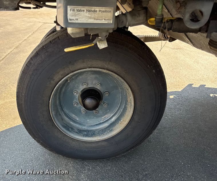 image for item ER0106 2013 Elgin Pelican Series NP street sweeper