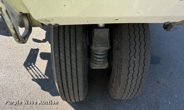 image for item ER0106 2013 Elgin Pelican Series NP street sweeper