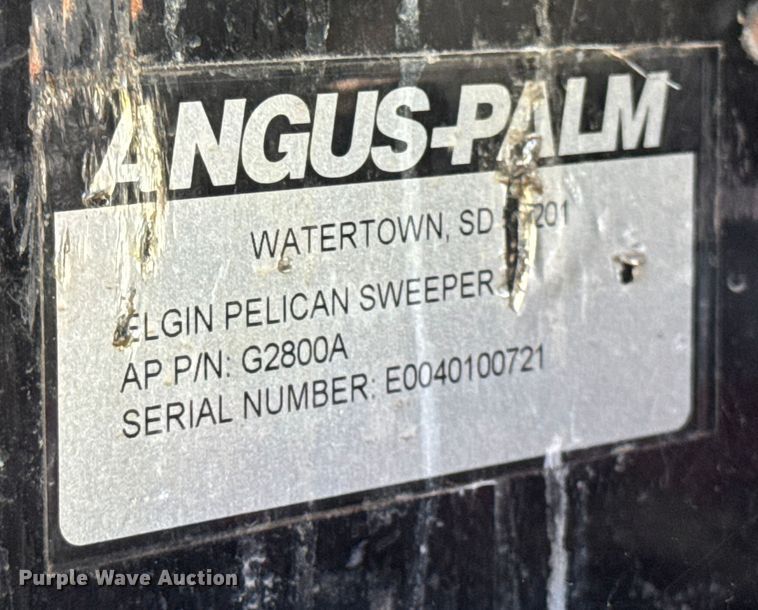 image for item ER0106 2013 Elgin Pelican Series NP street sweeper