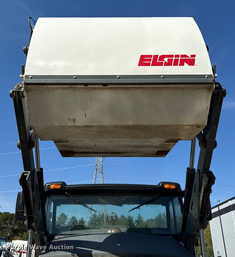 image for item ER0107 2009 Elgin Pelican Series NP street sweeper