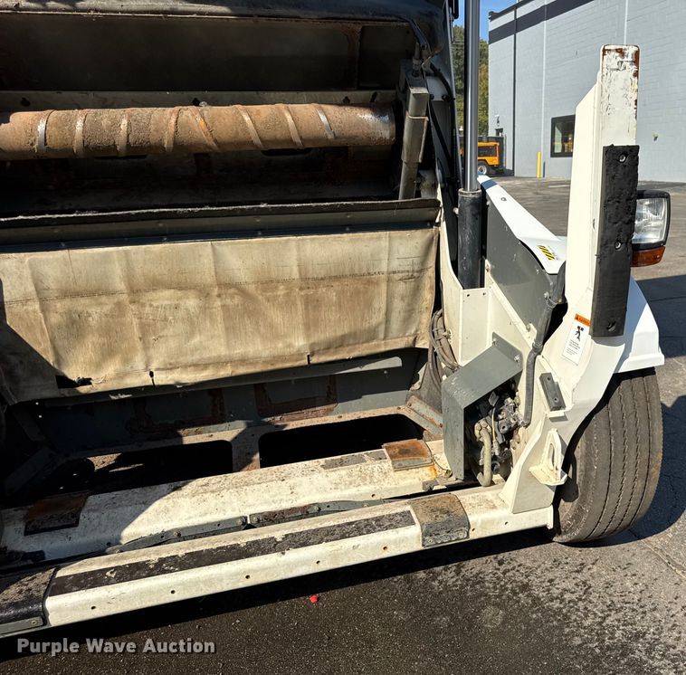 image for item ER0107 2009 Elgin Pelican Series NP street sweeper